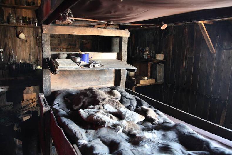 Bed inside Scott's hut